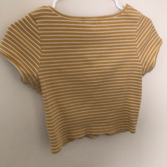 Yellow crop top - Picture 2 of 2